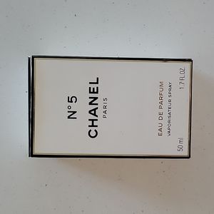 N° 5 CHANEL Paris Perfume